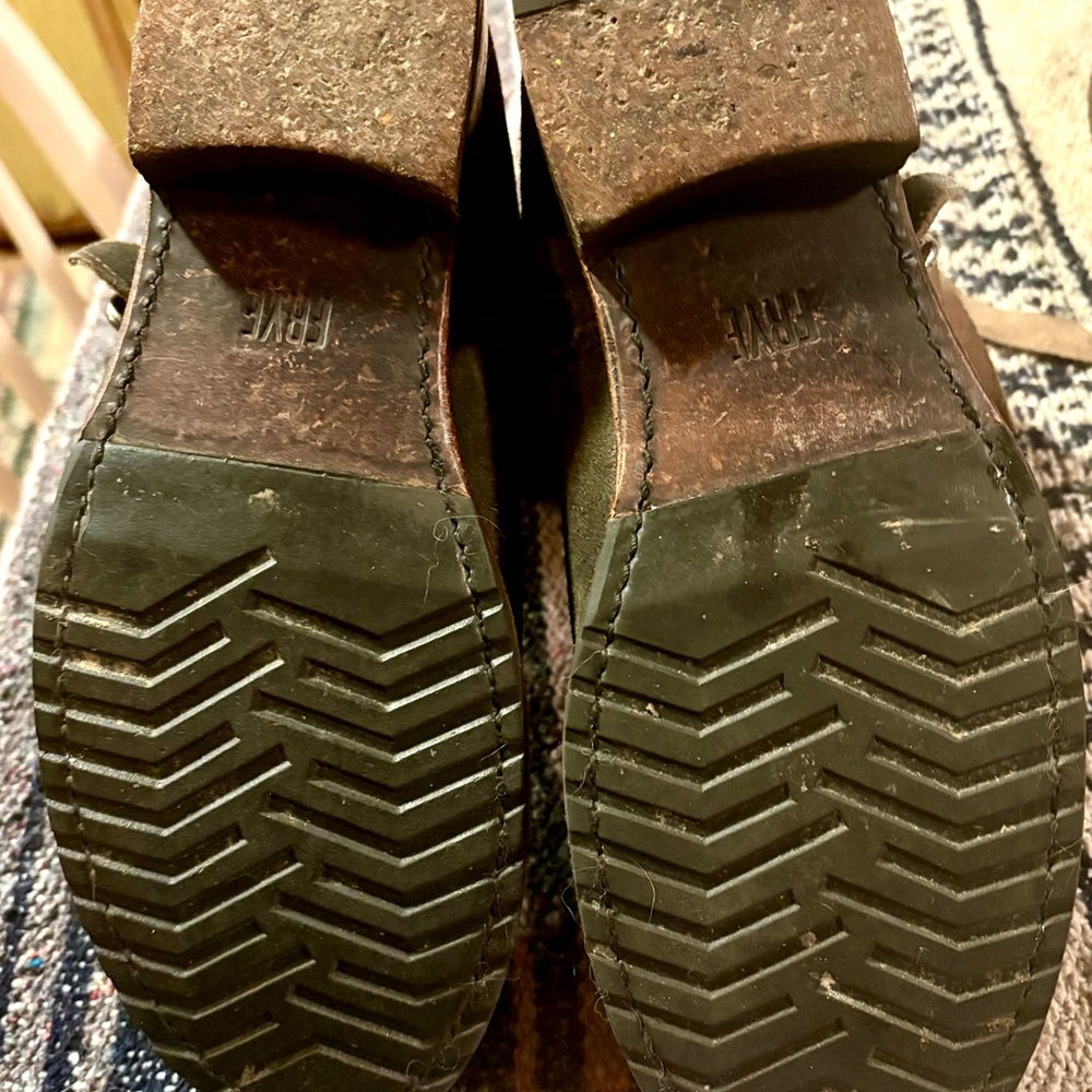 ‘Frye Veronica Strappy Triple Buckle Rustic Distressed Short Suede Boots Size 9’ - Picture 7 of 16